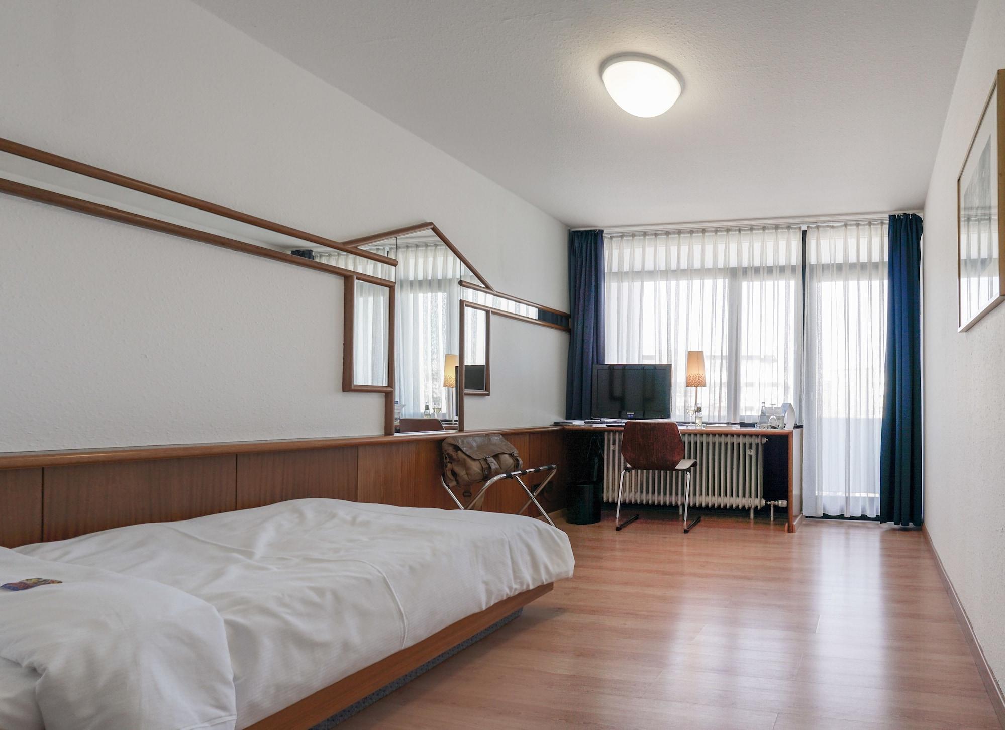 Hotel Berlin Sindelfingen Exterior photo
