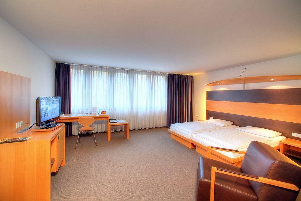 Hotel Berlin Sindelfingen Exterior photo